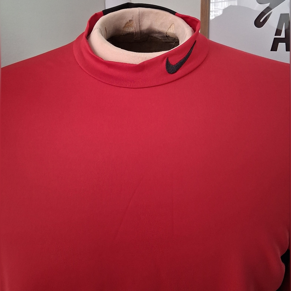 Nike Hyperwarm Dri-Fit Max Red & Black Long Sleeve Training Top Sz XL NWT - Picture 2 of 12
